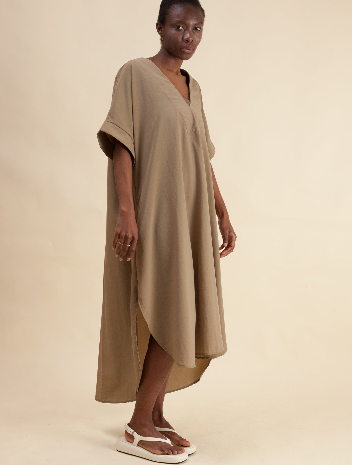 Plunge Neck Caftan (Pebble Stone)