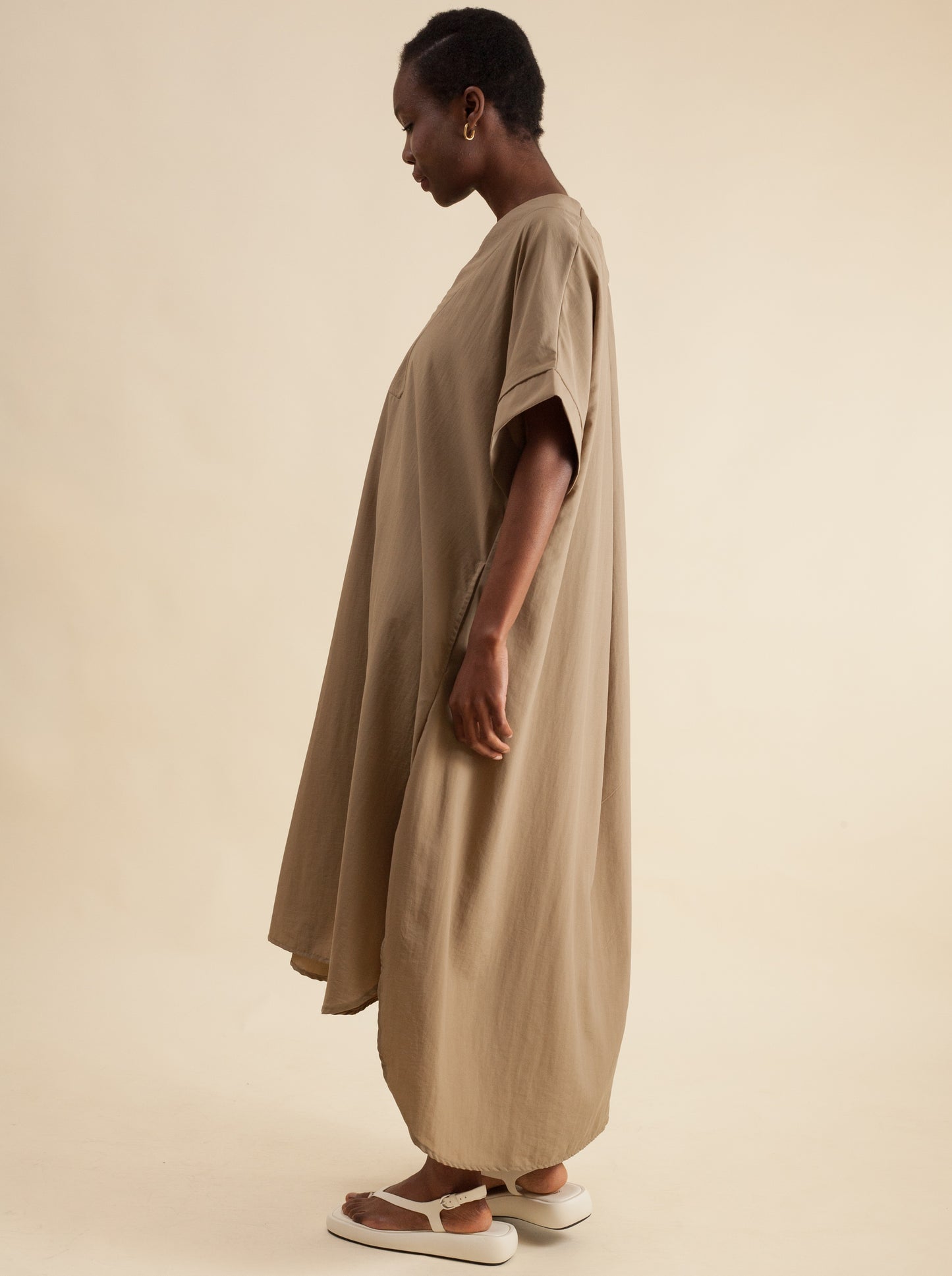 Plunge Neck Caftan (Pebble Stone)