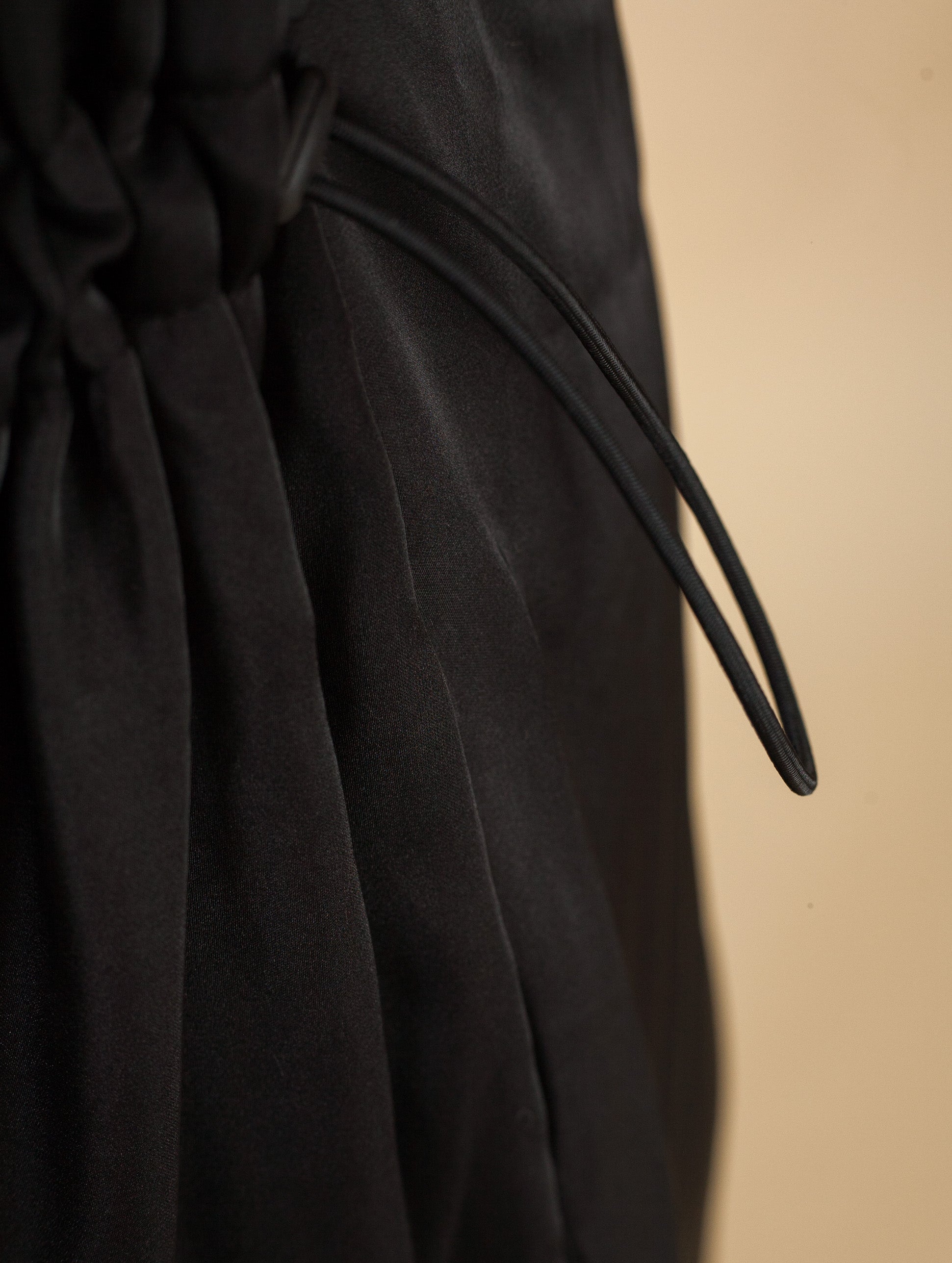 Halter Dress Satin (Black)