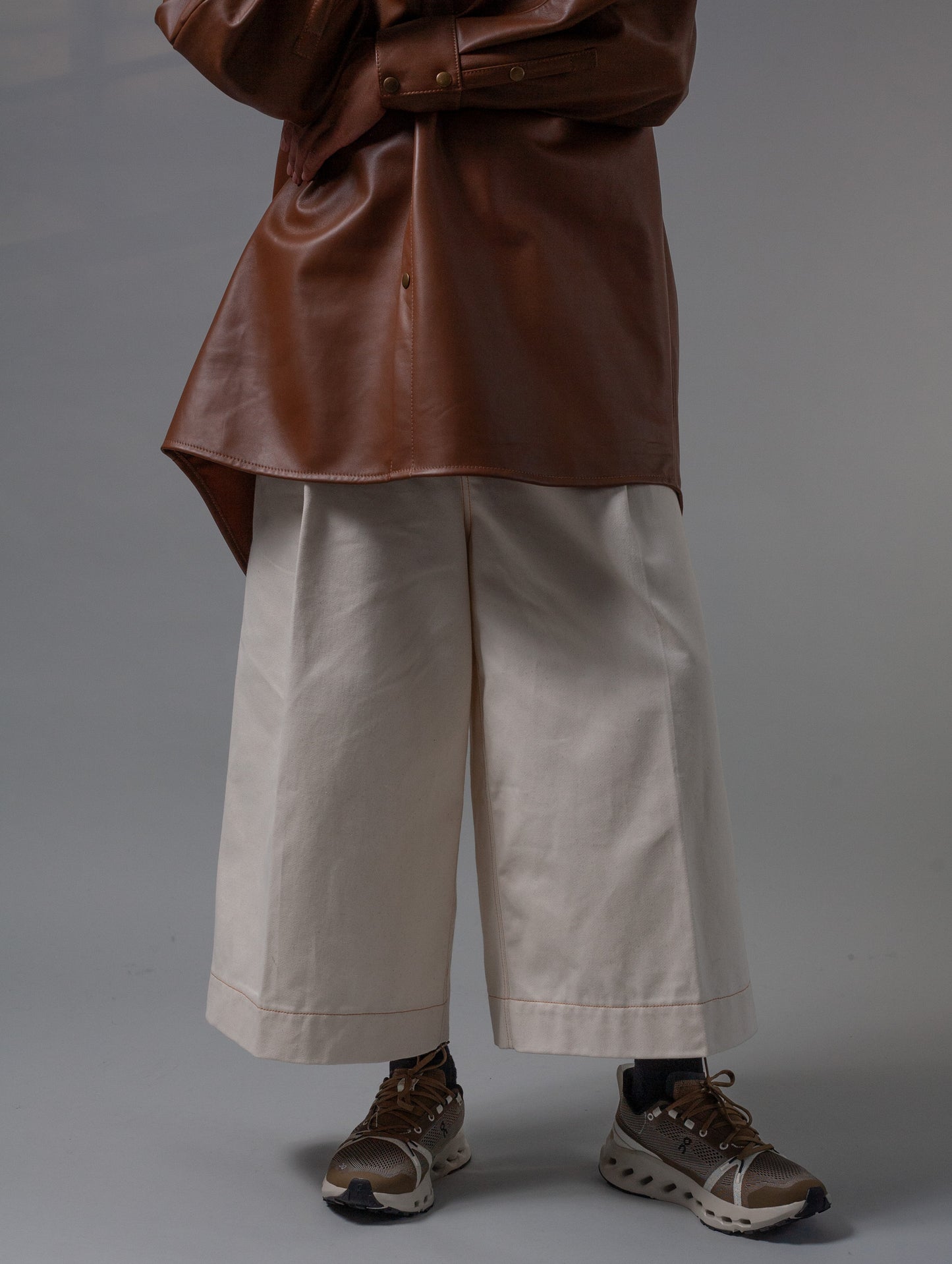Demna cropped pants ( Off-White )