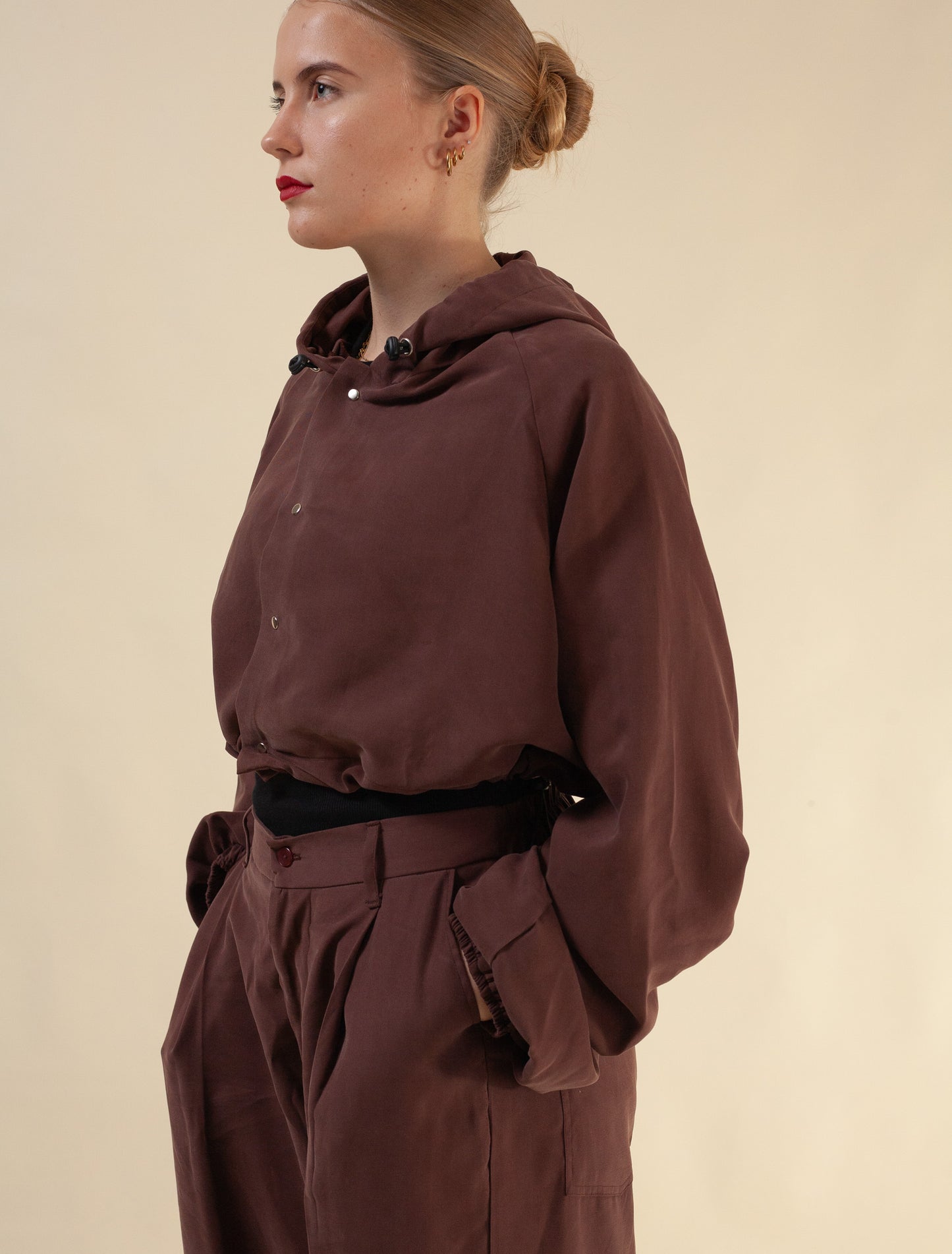 Keiko cropped jacket (Beetroot)
