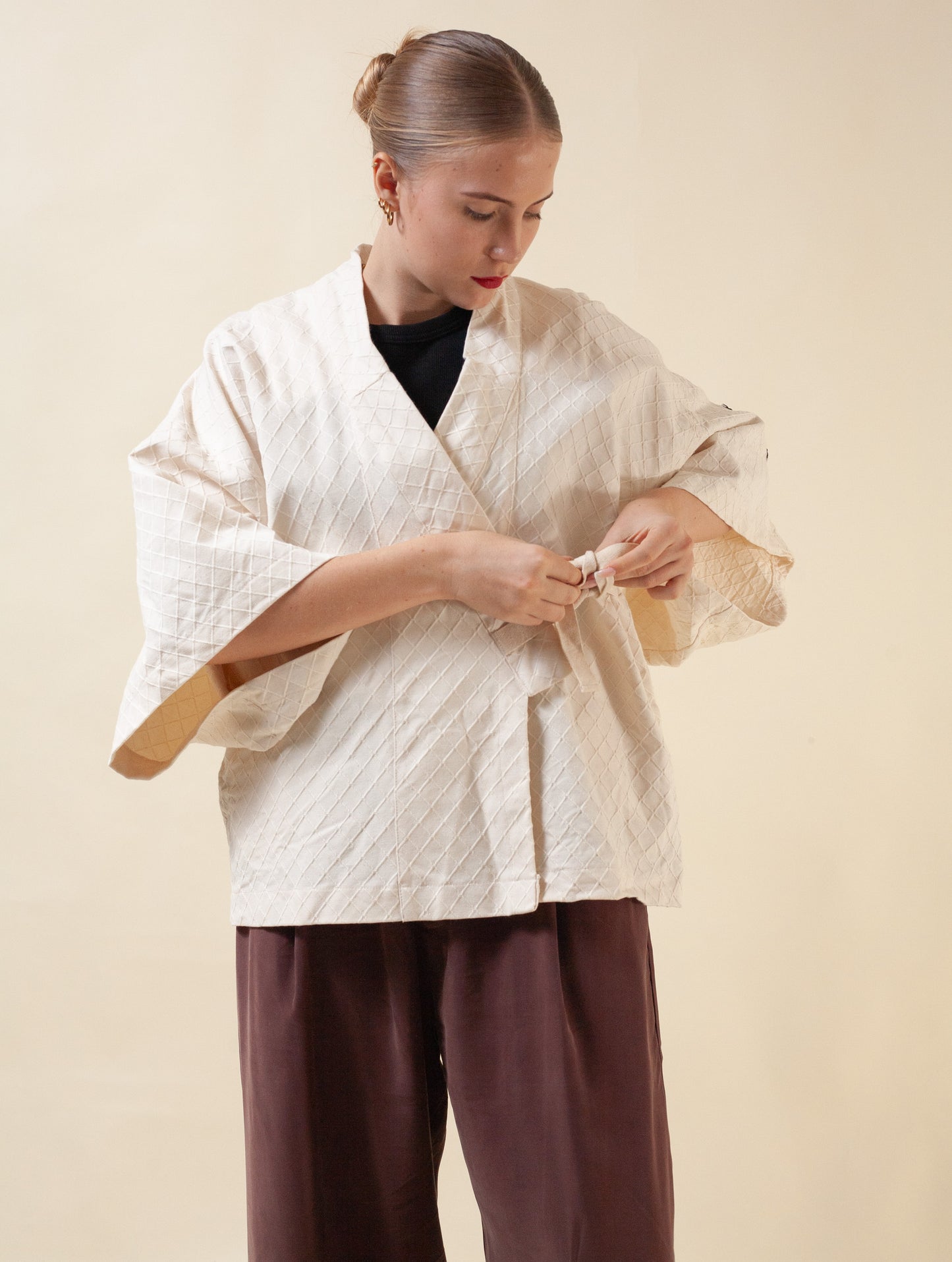 Kimono Limited (Cream Honeycomb)