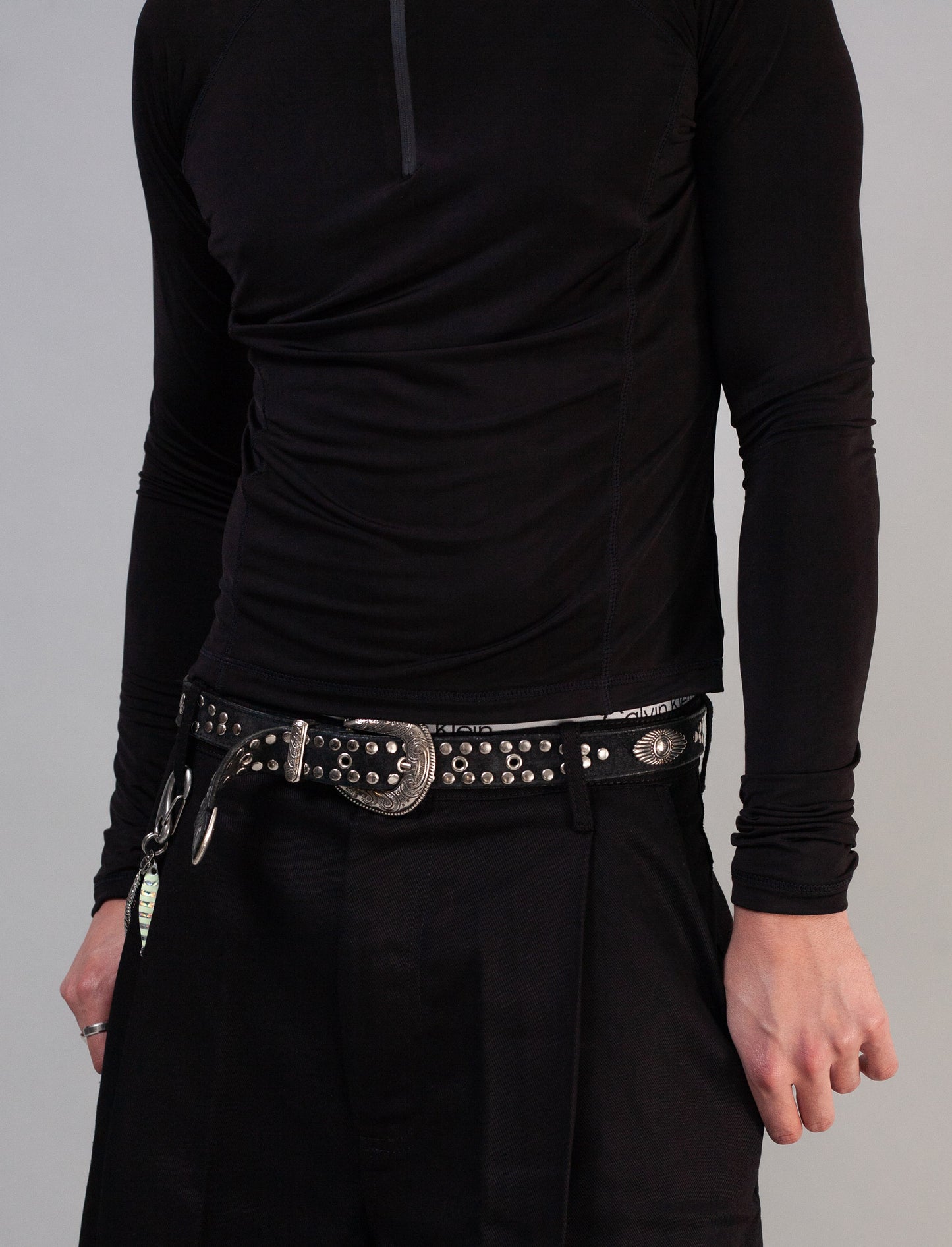 Demna Cropped Jeans (Black)