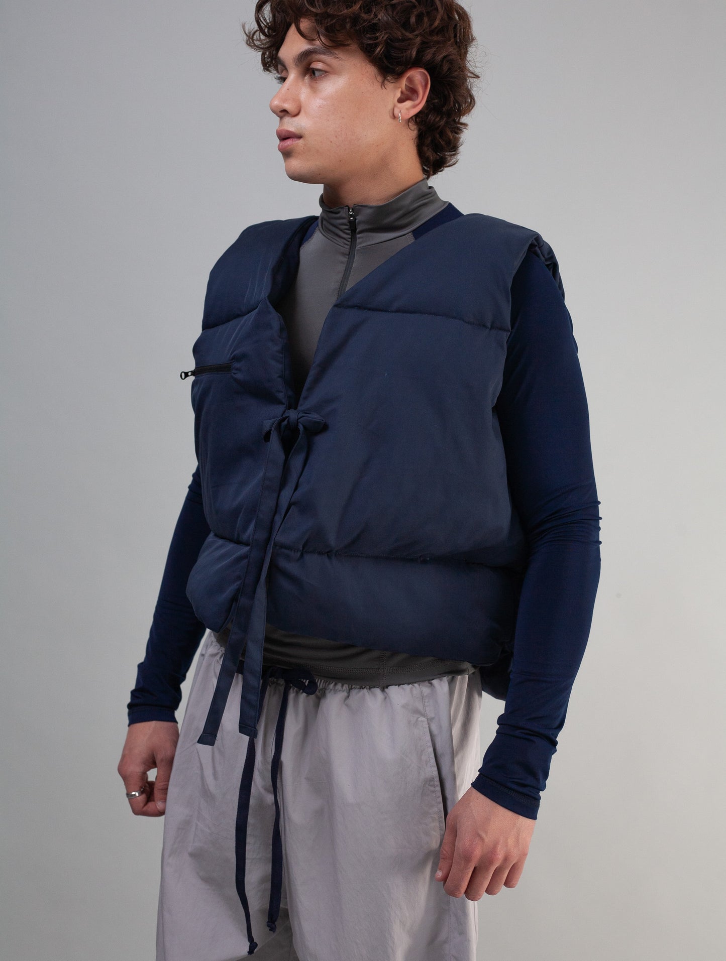 Sleeveless Puffer (Navy)