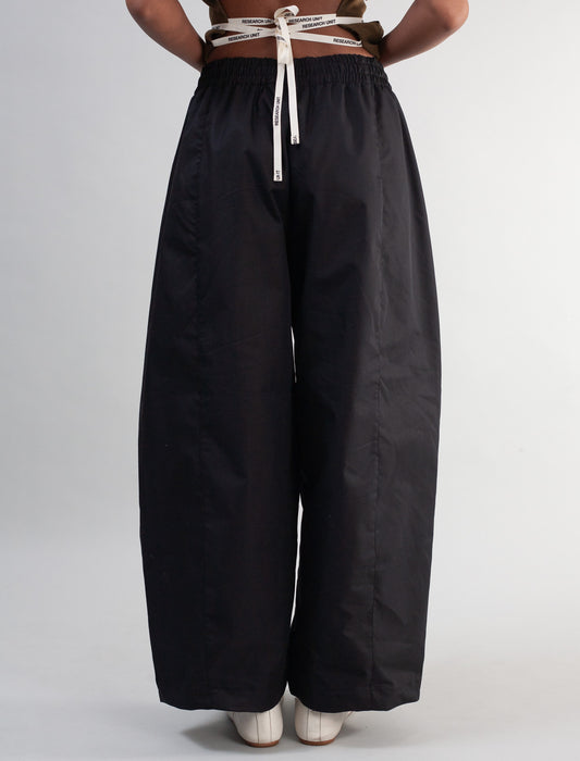 Barrel Pants Tech ( Black )