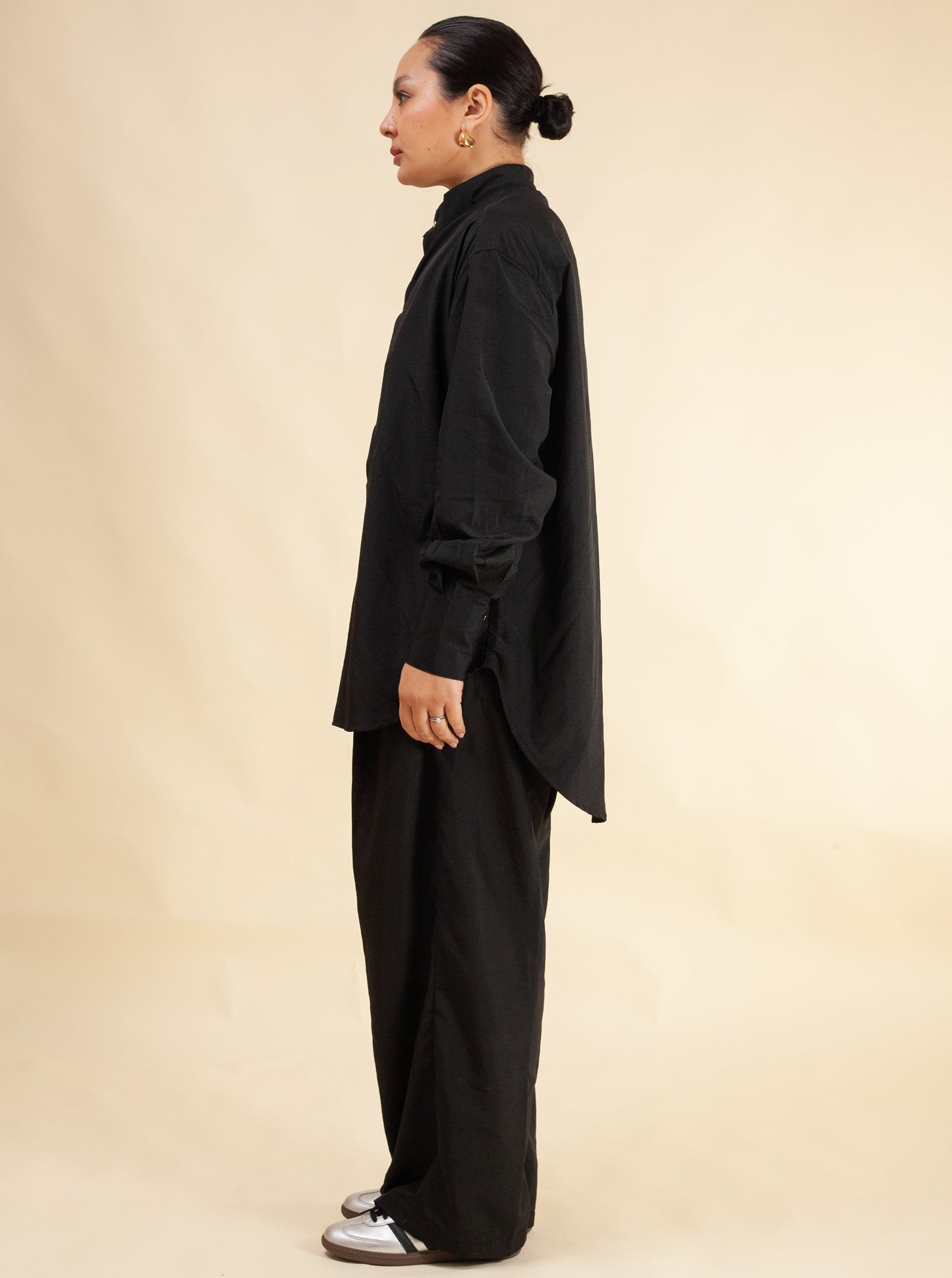Mid-Length Shirt Black (Tech)
