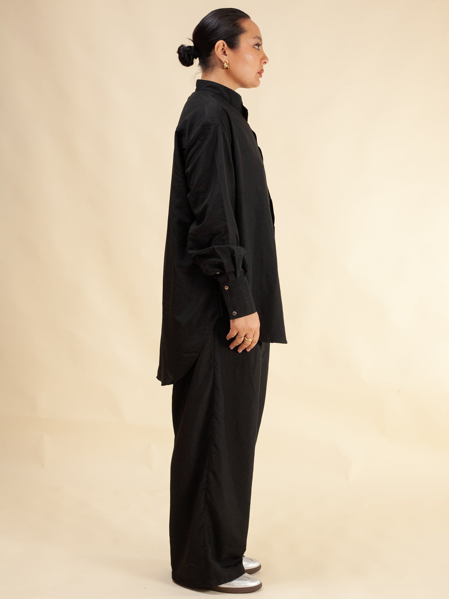 Mid-Length Shirt Black (Tech)