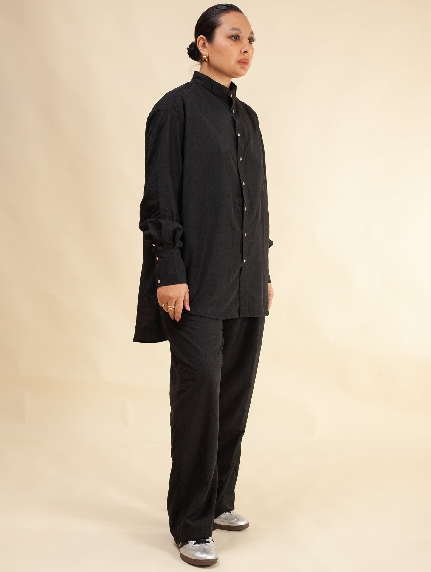 Mid-Length Shirt Black (Tech)