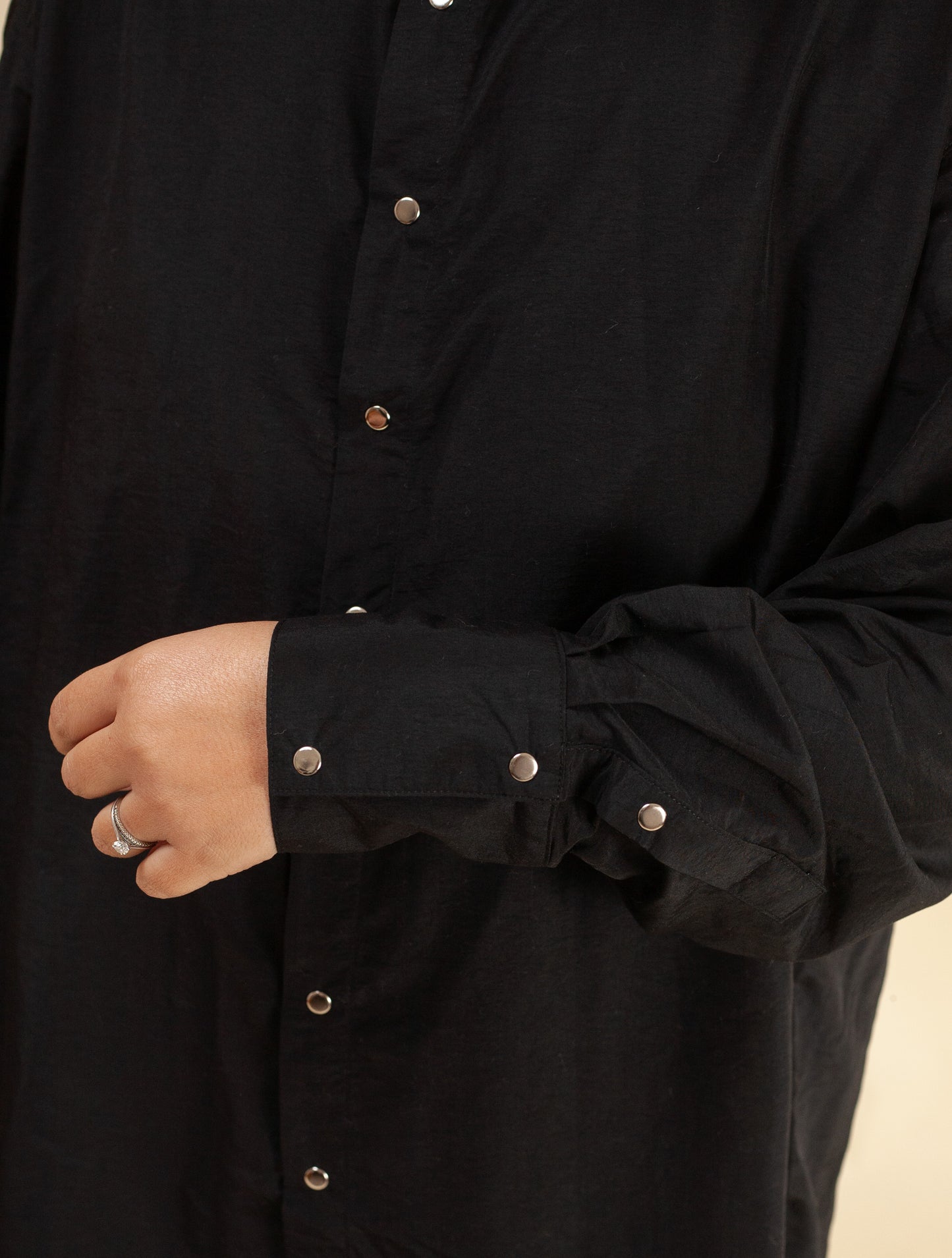 Mid-Length Shirt Black (Tech)