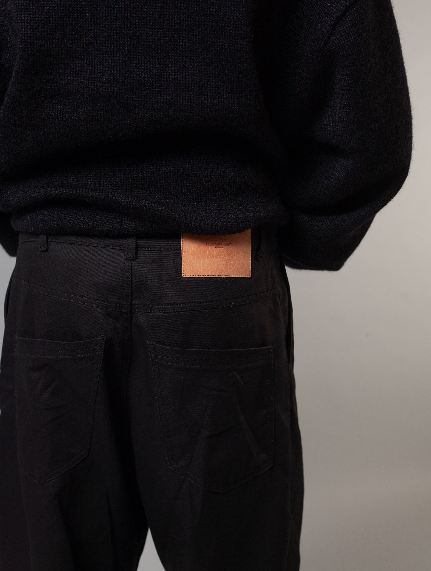 Kojima Jeans with knee slits ( Black )