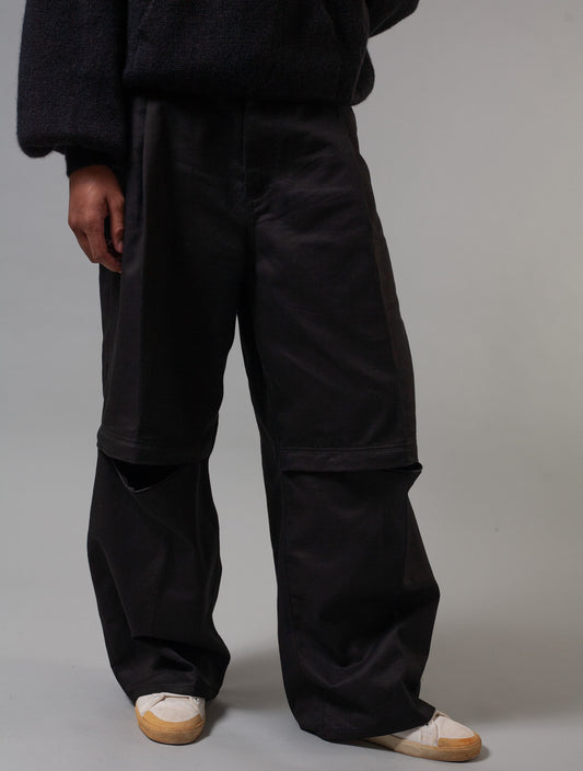 Kojima Jeans with knee slits ( Black )