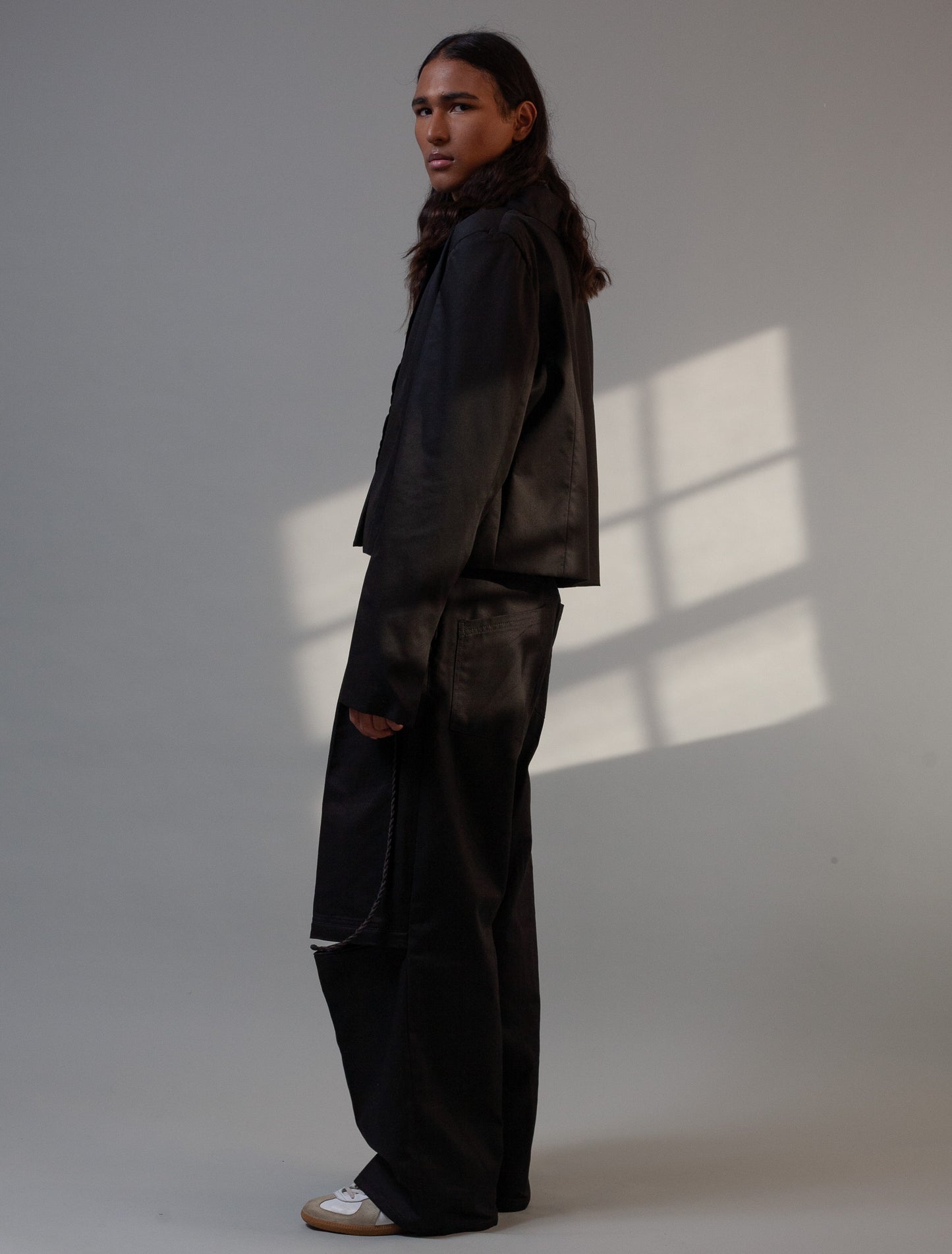 Matter Cropped Blazer ( Black )