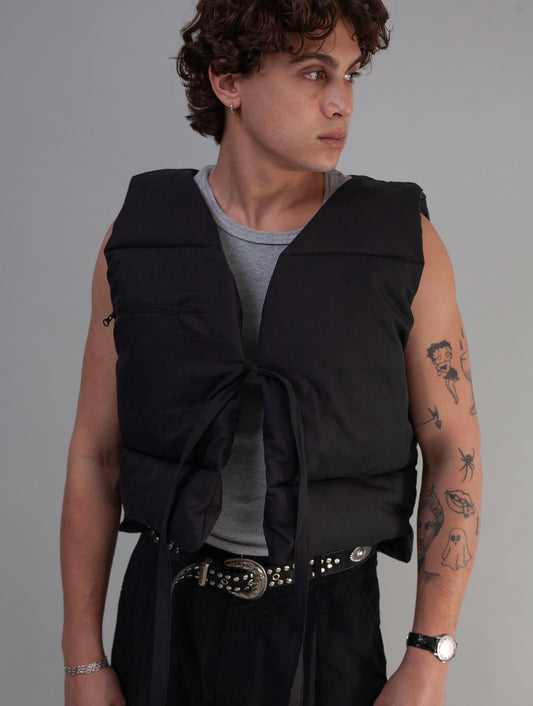 Sleeveless Puffer (Black)