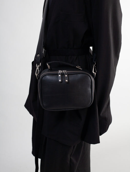 Cross body Bag (Lambskin Nappa Black)
