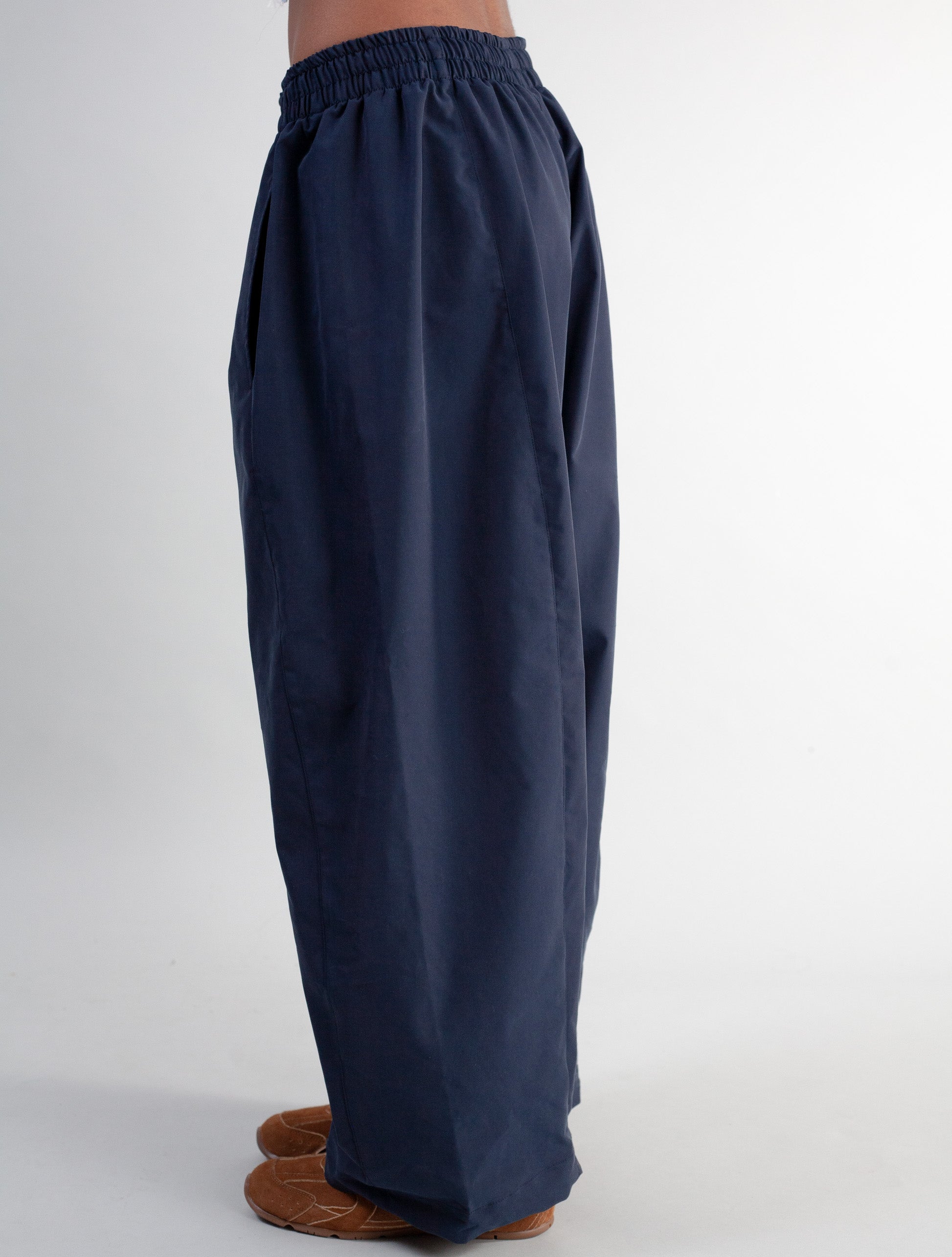 Barrel Pants Tech ( Navy )