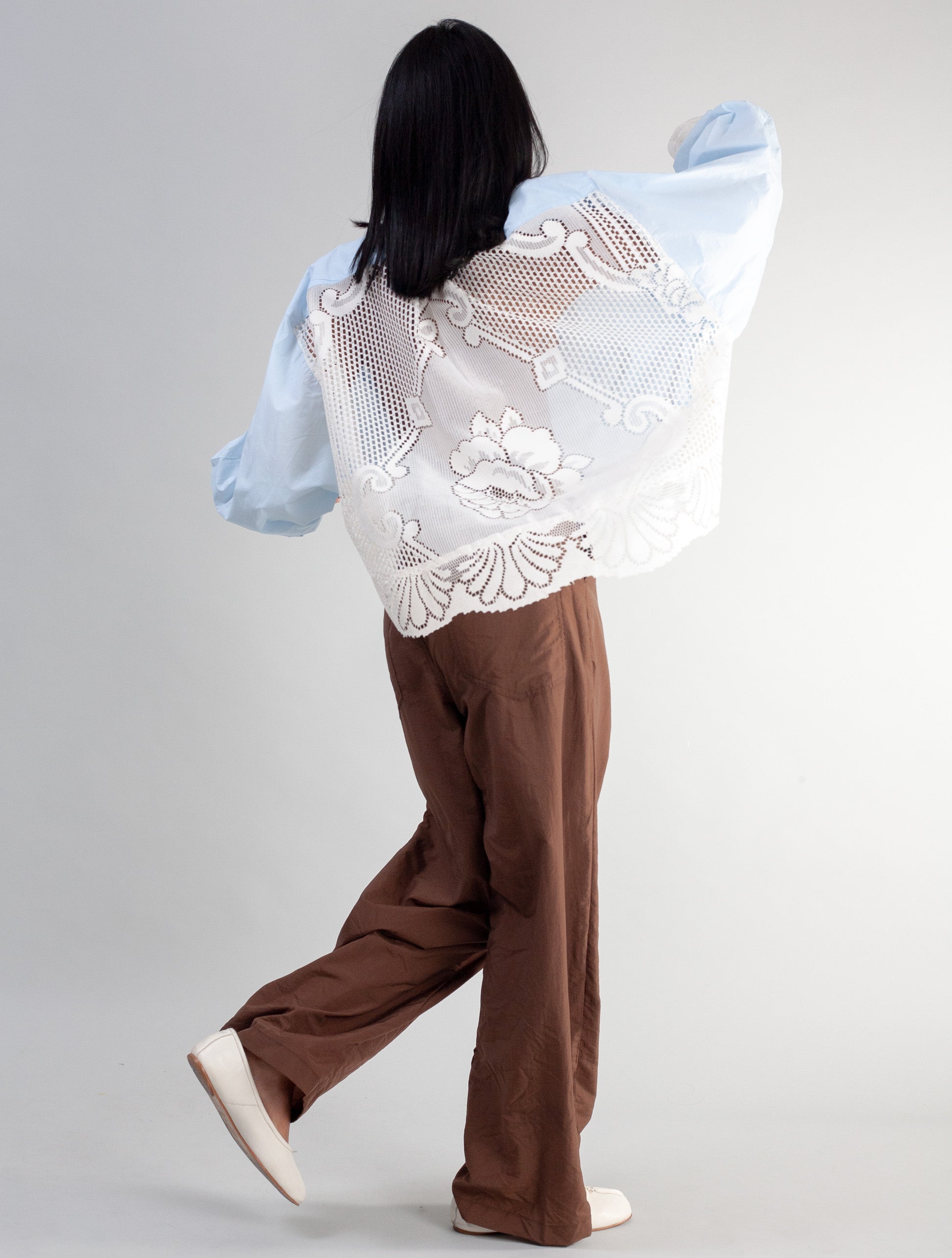 Cropped Shirt (Baby blue poplin and Lace )