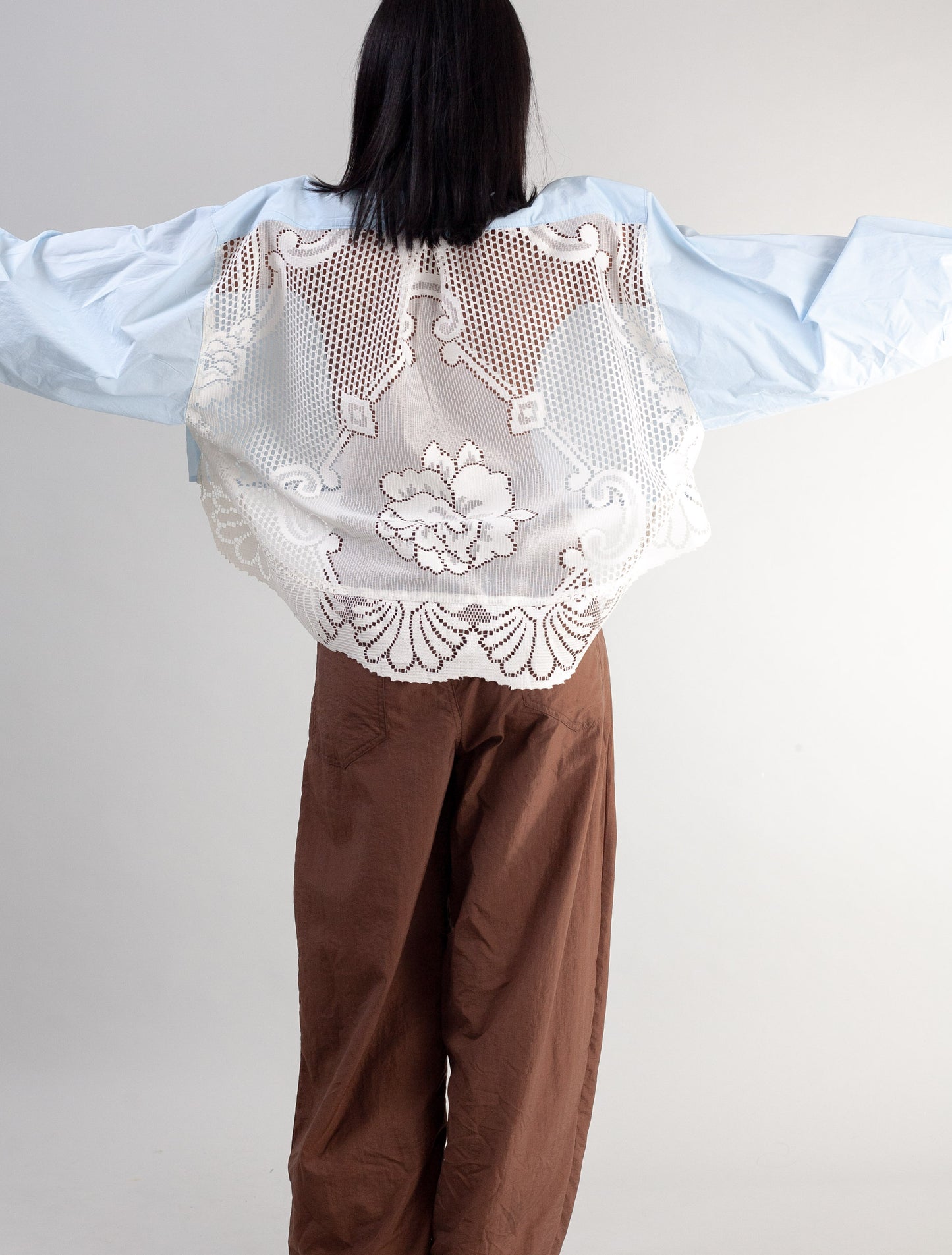 Cropped Shirt (Baby blue poplin and Lace )